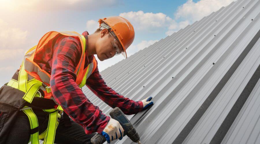 Expert top industrial roofings services in Camden, IL